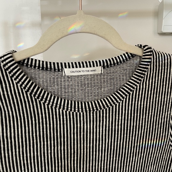 Asymmetrical striped mini dress - Picture 2 of 3